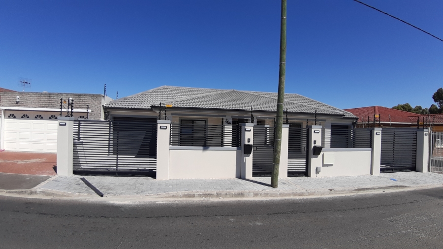 To Let 3 Bedroom Property for Rent in Rylands Western Cape